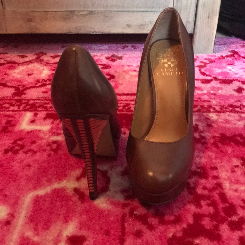Brown whipstitch pumps